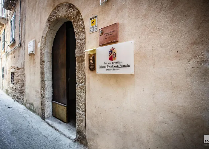 Bed and Breakfast Palazzo Toraldo di Francia Tropea